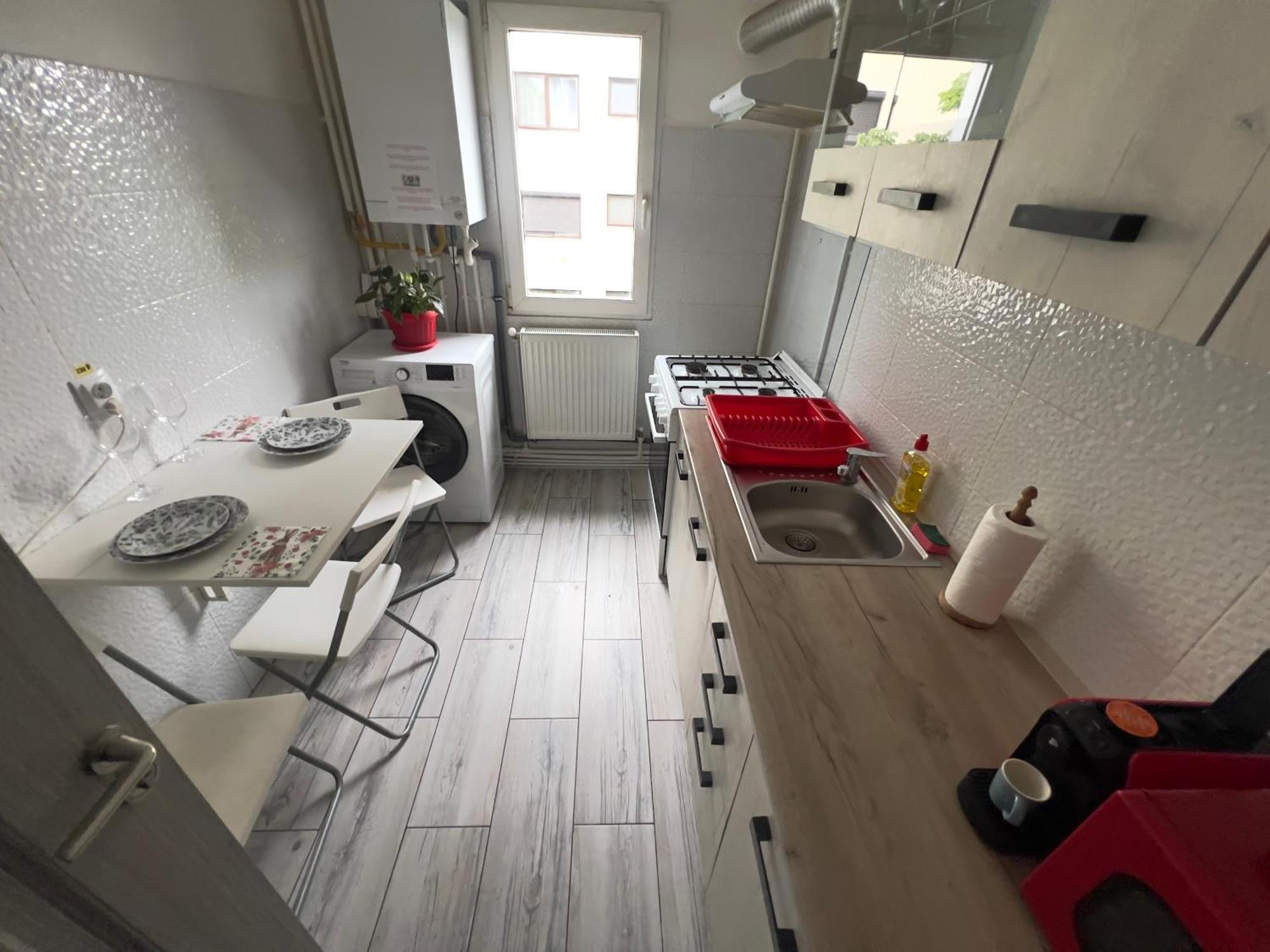 3 Rooms Apartment Airy & Bright Palas Style Iasi Extérieur photo